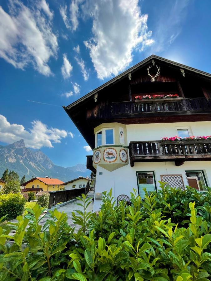 Haus Blaesi Apartment Ehrwald Luaran gambar