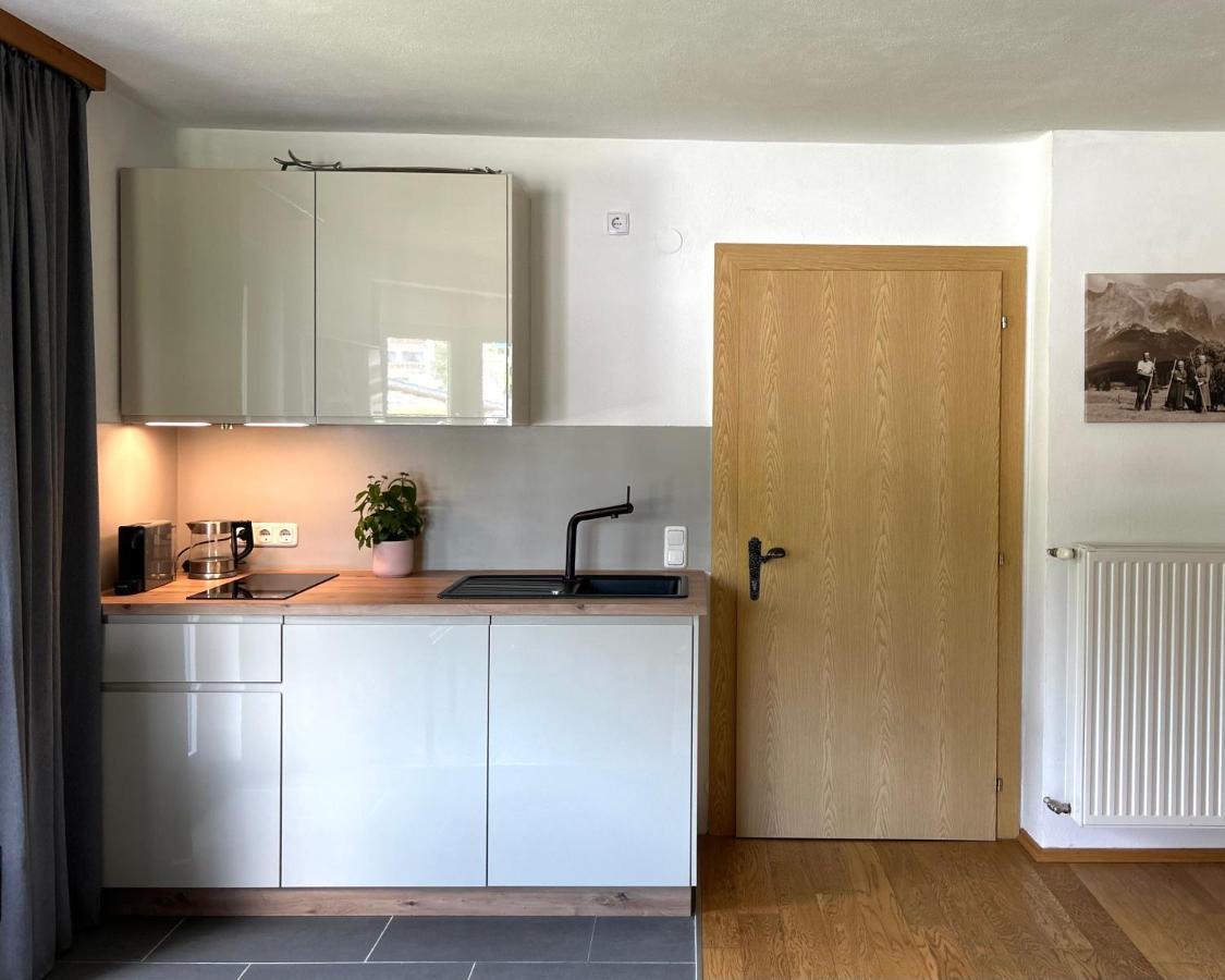 Haus Blaesi Apartment Ehrwald Luaran gambar